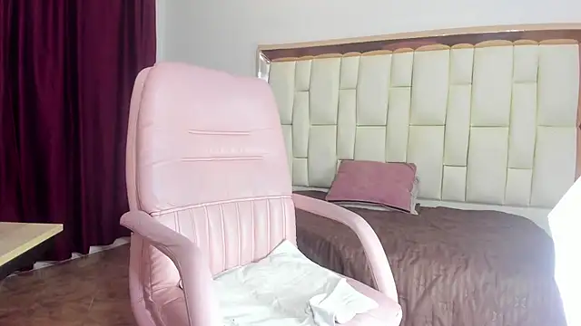  Caroliina online show from February 23, 2026, 7:33 pm