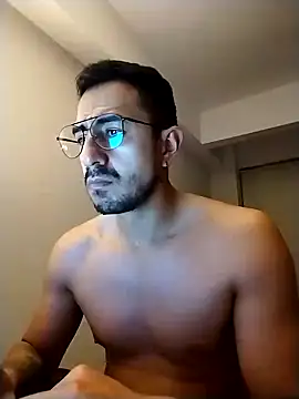 pablo-rincon95 online show from February 6, 2025, 12:11 am