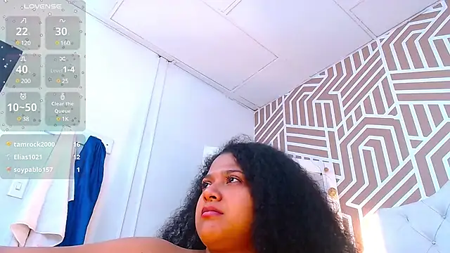 Snapshot of JadeSoleile chatting on February 13, 2025, 6:27 pm JadeSoleile online show from February 13, 2025, 6:27 pm