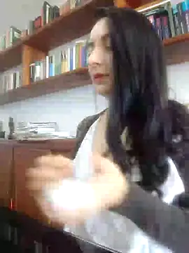 amellie ros online show from December 9, 2024, 1:24 pm