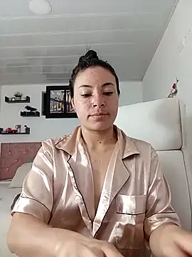 emmaroxi online show from March 7, 2025, 12:34 pm
