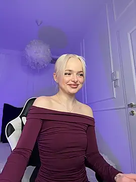 horny blondiee online show from March 19, 2025, 8:23 am