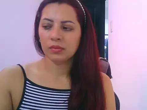 Anne kis online show from May 20, 2026, 5:19 pm