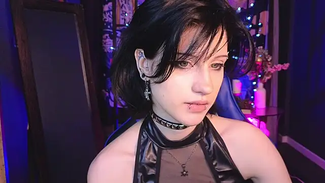 Snapshot of dark_vamp_ chatting on February 10, 2025, 2:41 am dark vamp online show from February 10, 2025, 2:41 am