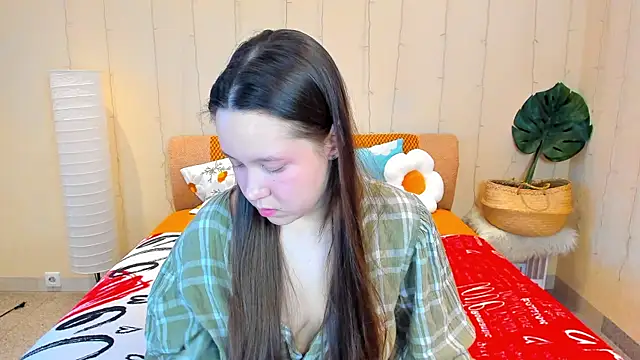 Snapshot of Mira_Karter chatting on April 9, 2026, 2:55 am Mira Karter online show from April 9, 2026, 2:55 am