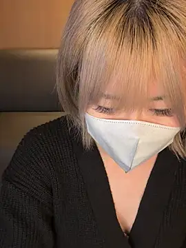 mii06 online show from February 8, 2025, 7:59 pm