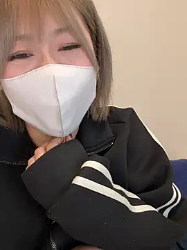 mii06 online show from March 11, 2025, 5:02 pm