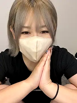 mii06 online show from September 12, 2025, 2:06 pm