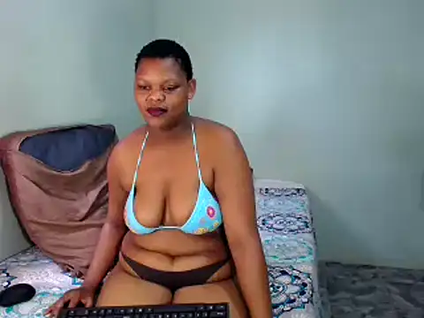 FoxyFataleX online show from January 1, 2025, 12:00 pm