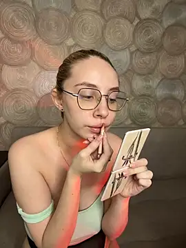 Kitty Katrine online show from October 12, 2025, 1:32 pm