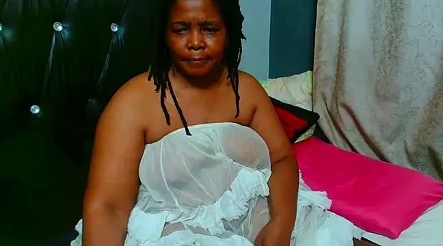 AfricanBigAssxx98 online show from February 25, 2025, 10:29 pm