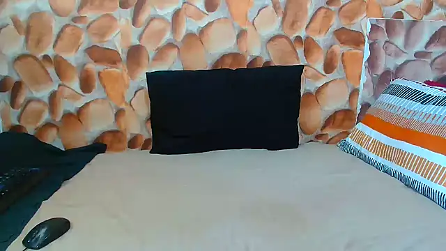 Snapshot of AfricanBigAssxx98 chatting on October 21, 2025, 8:37 am AfricanBigAssxx98 online show from October 21, 2025, 8:37 am