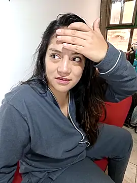 ZuriandAlex online show from November 6, 2025, 12:17 pm