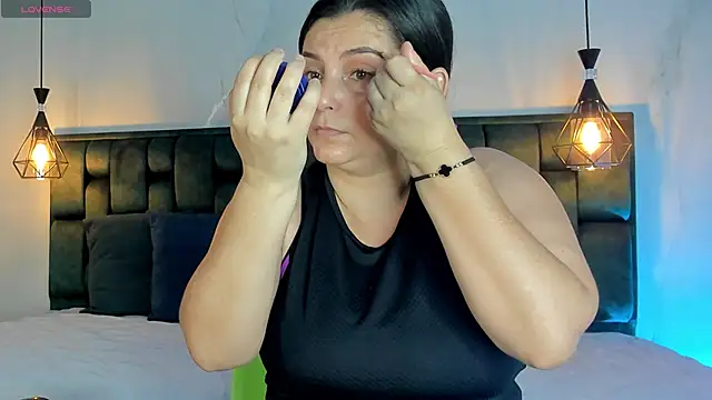 Snapshot of angelswets chatting on October 18, 2025, 2:51 pm angelswets online show from October 18, 2025, 2:51 pm