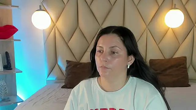 angelswets online show from July 8, 2026, 2:21 pm