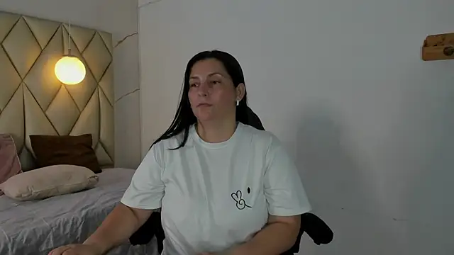 angelswets online show from July 15, 2026, 2:44 pm