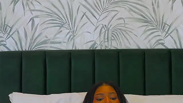 VanessaGlenn online show from January 16, 2025, 1:37 am