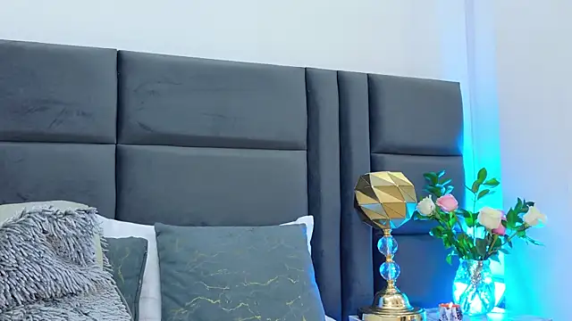 Snapshot of VanessaGlenn chatting on March 20, 2026, 12:04 am VanessaGlenn online show from March 20, 2026, 12:04 am