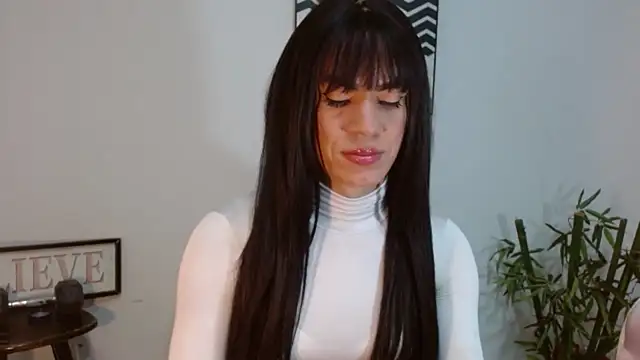 KamilaParrisx online show from November 14, 2025, 4:22 am