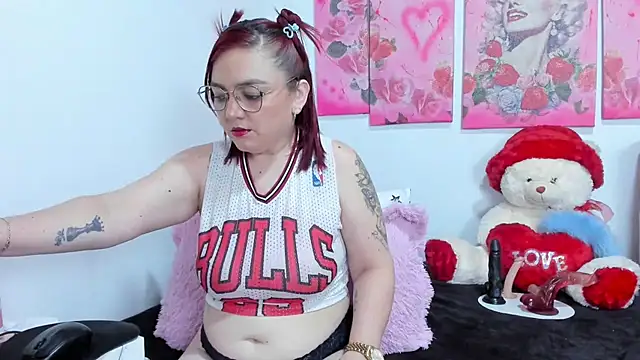 fresahot2024 online show from June 10, 2026, 9:46 pm