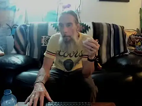 mindphu k online show from February 3, 2025, 8:03 pm