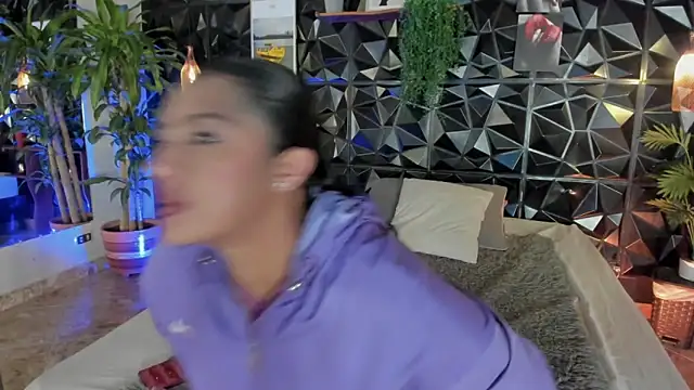 karla 999 online show from October 16, 2025, 1:28 am