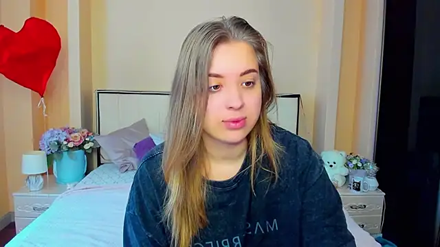 AlexissM online show from October 12, 2025, 6:56 am