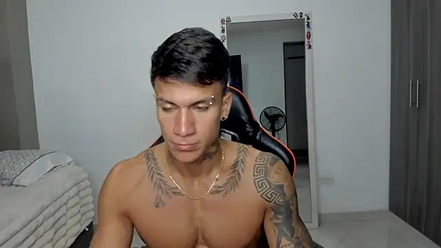 pettergrey1 online show from February 12, 2026, 12:00 pm