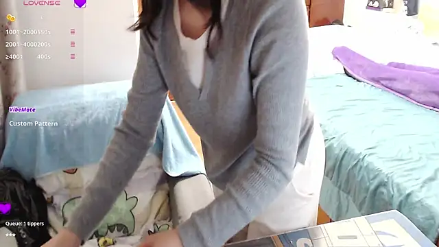 Snapshot of Liliya-77 chatting on March 17, 2025, 1:18 pm Liliya-77 online show from March 17, 2025, 1:18 pm