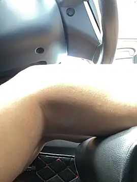 Snapshot of Liliya-77 chatting on September 29, 2025, 1:33 am Liliya-77 online show from September 29, 2025, 1:33 am