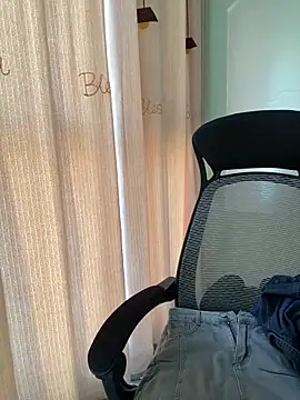 Liliya-77 online show from February 4, 2026, 5:24 am