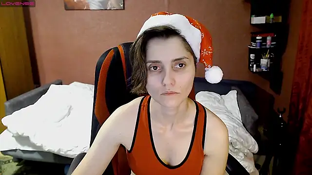 womanstrong78 online show from December 25, 2024, 1:09 pm