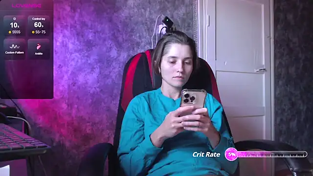 Snapshot of womanstrong78 chatting on September 20, 2025, 5:41 am womanstrong78 online show from September 20, 2025, 5:41 am