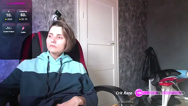 Snapshot of womanstrong78 chatting on September 24, 2025, 5:44 am womanstrong78 online show from September 24, 2025, 5:44 am