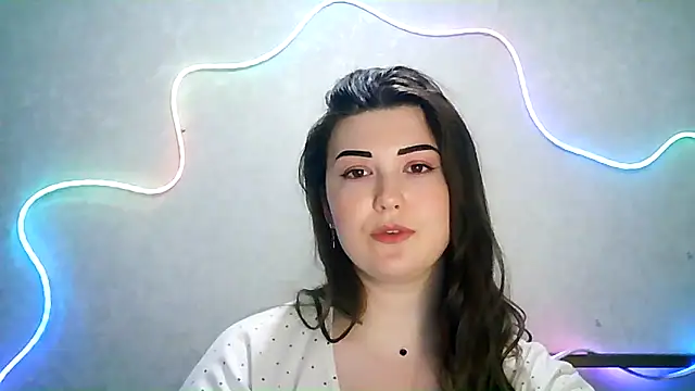 Snapshot of SeductiveTati chatting on September 12, 2025, 10:54 pm SeductiveTati online show from September 12, 2025, 10:54 pm