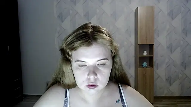 Snapshot of Melina_Hot9 chatting on September 26, 2025, 8:02 pm Melina Hot9 online show from September 26, 2025, 8:02 pm