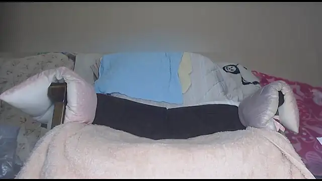 cross-dresser-nana online show from December 4, 2024, 10:19 pm