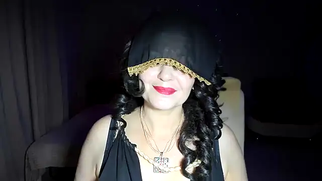 WitchBlueRose online show from November 11, 2025, 5:57 pm