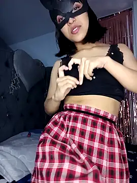 PequeArely online show from February 20, 2025, 1:03 am