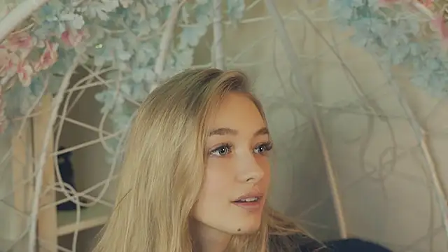 FlairCunard online show from January 2, 2025, 8:57 pm