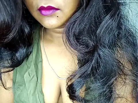 Snapshot of Muktha chatting on September 28, 2025, 12:16 am Muktha online show from September 28, 2025, 12:16 am