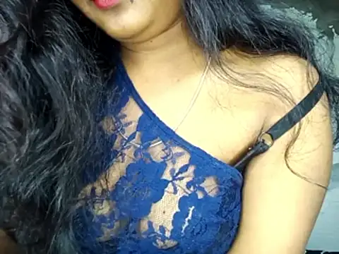 Snapshot of Muktha chatting on October 15, 2025, 4:51 pm Muktha online show from October 15, 2025, 4:51 pm