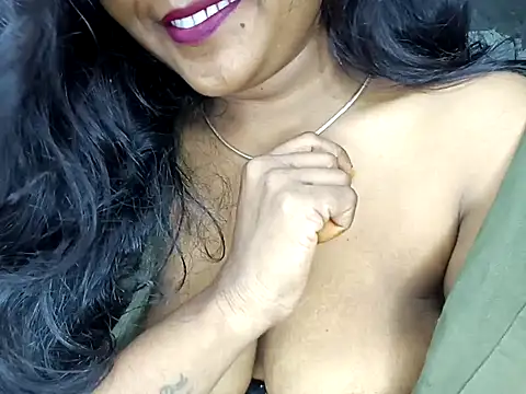 Snapshot of Muktha chatting on October 17, 2025, 2:37 am Muktha online show from October 17, 2025, 2:37 am