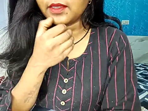Snapshot of Muktha chatting on May 1, 2026, 8:08 am Muktha online show from May 1, 2026, 8:08 am