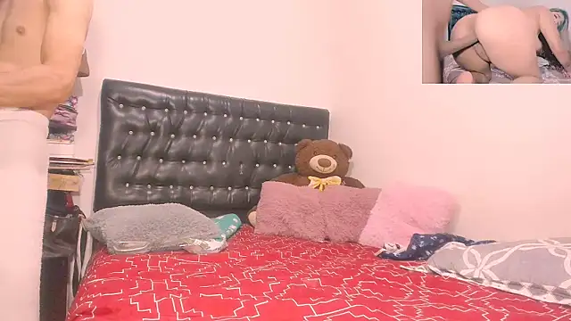 Snapshot of sexylatin_ chatting on October 30, 2025, 3:30 am sexylatin  online show from October 30, 2025, 3:30 am