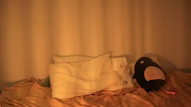 Luna OrionSky online show from November 13, 2025, 4:39 pm