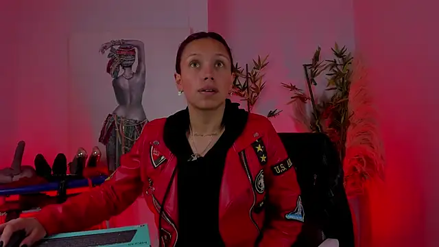 Snapshot of lilith-deveraux chatting on January 18, 2025, 12:04 pm lilith-deveraux online show from January 18, 2025, 12:04 pm