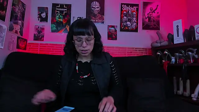 Snapshot of lilith-deveraux chatting on October 1, 2025, 1:39 pm lilith-deveraux online show from October 1, 2025, 1:39 pm