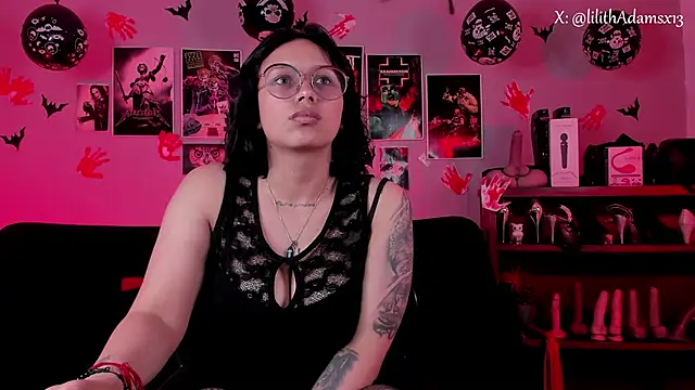 lilith-deveraux online show from November 13, 2025, 8:41 pm