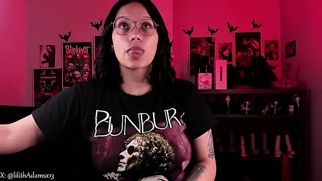 lilith-deveraux online show from March 24, 2026, 2:38 am